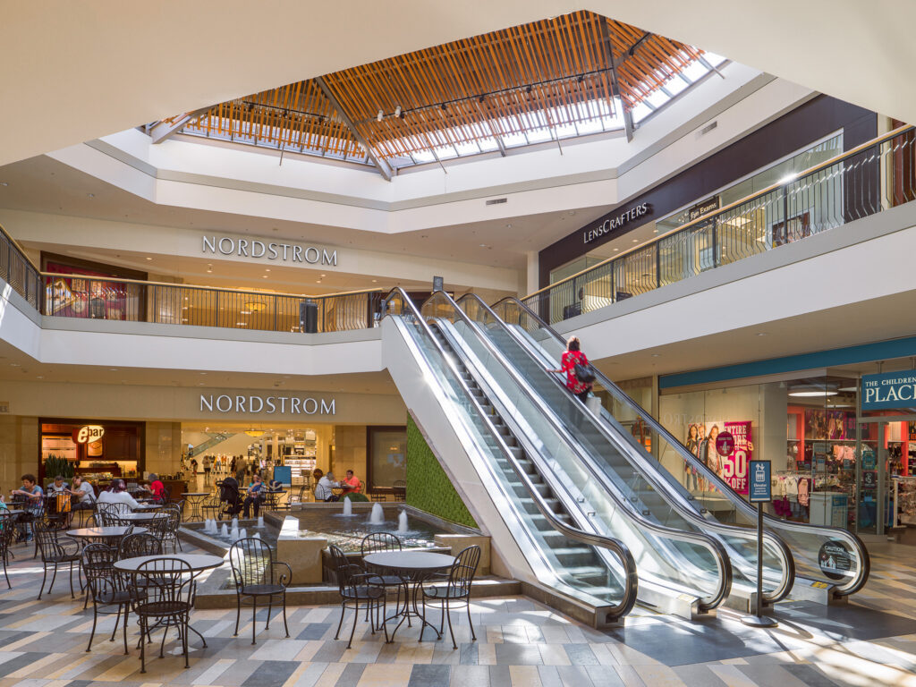 Beachwood mall floor 1 view.